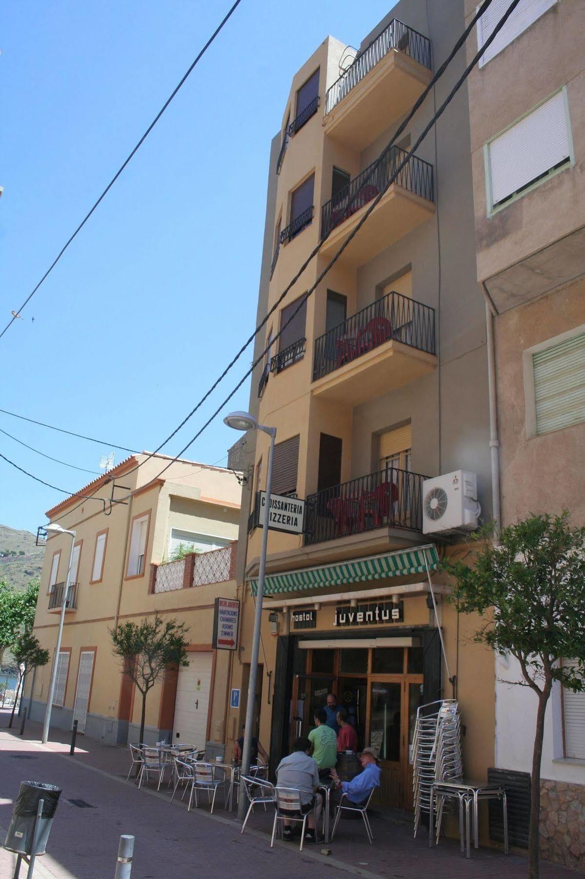 Hostal Juventus ปอร์ตเบา ภายนอก รูปภาพ