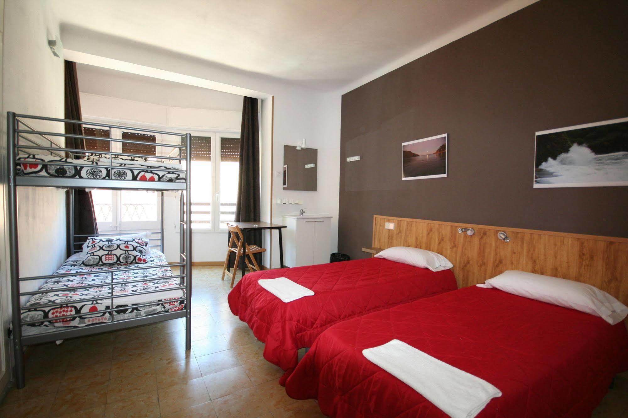 Hostal Juventus ปอร์ตเบา ภายนอก รูปภาพ