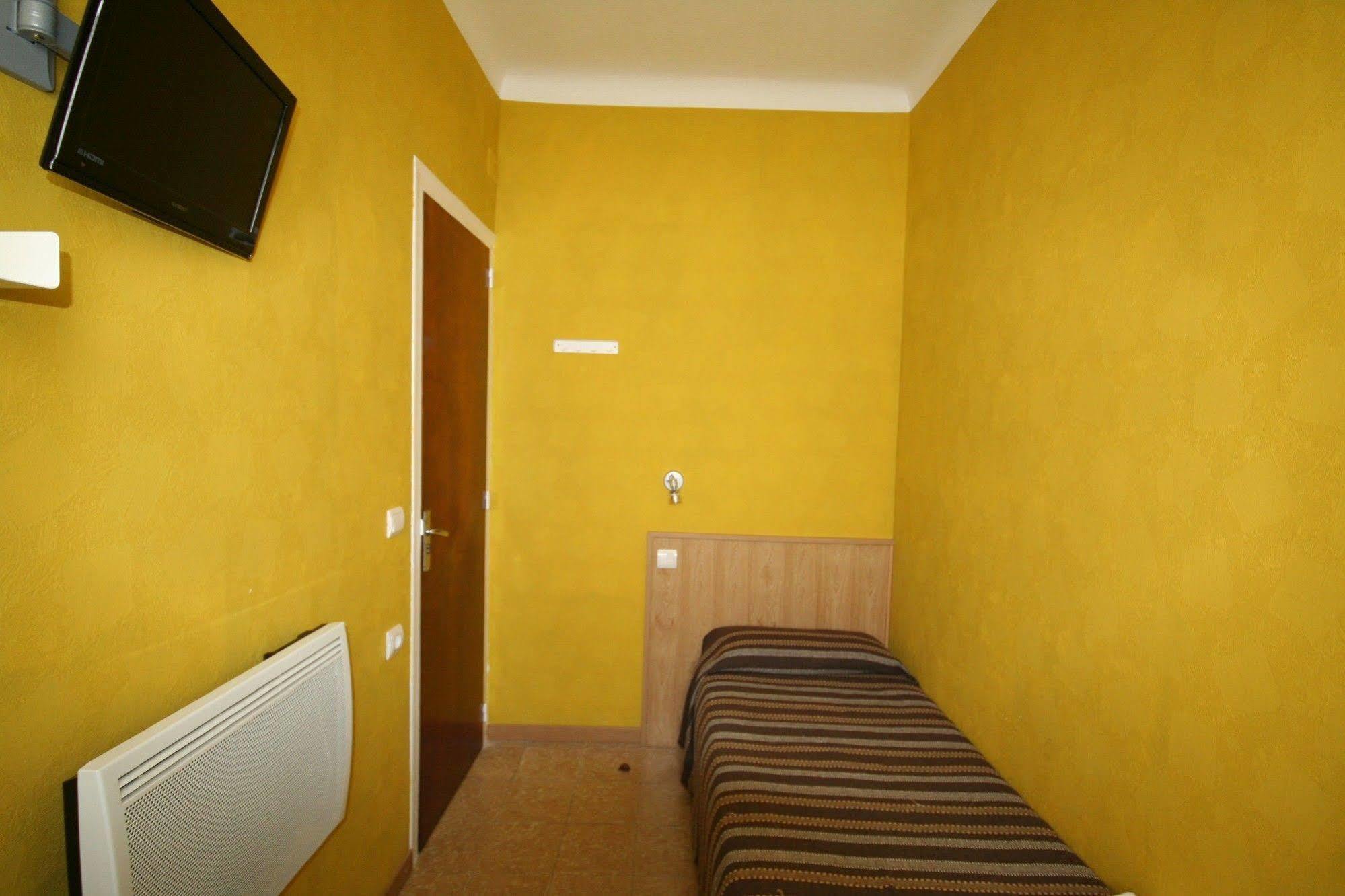 Hostal Juventus ปอร์ตเบา ภายนอก รูปภาพ