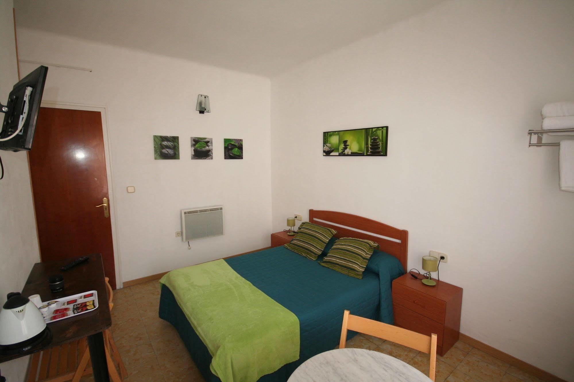 Hostal Juventus ปอร์ตเบา ภายนอก รูปภาพ