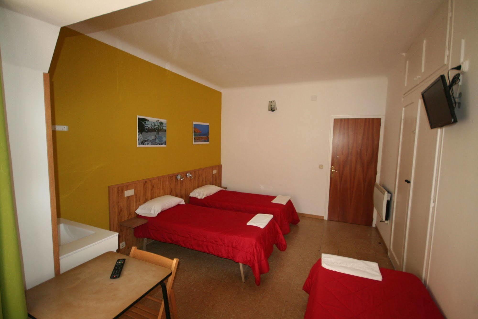 Hostal Juventus ปอร์ตเบา ภายนอก รูปภาพ