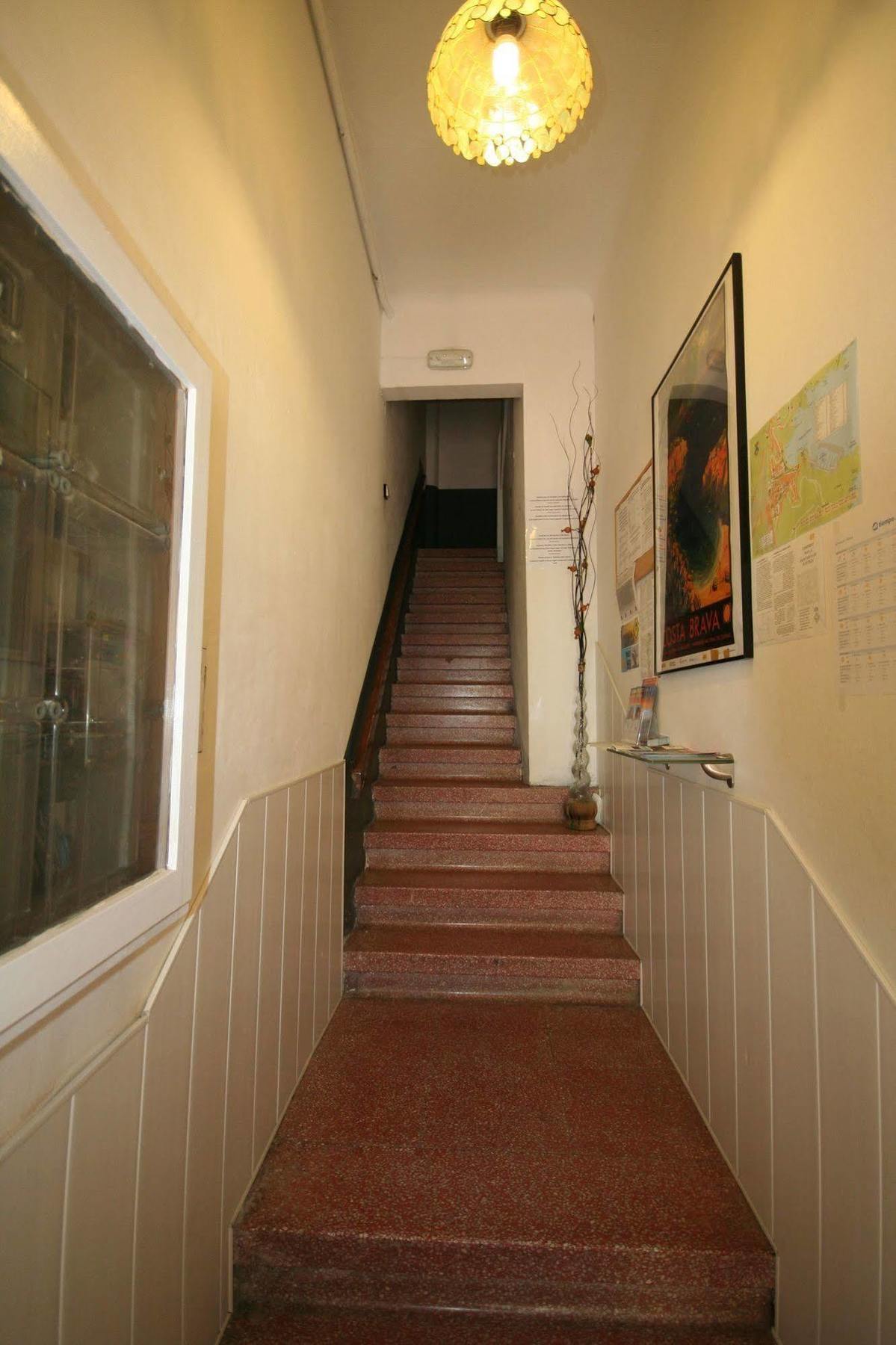 Hostal Juventus ปอร์ตเบา ภายนอก รูปภาพ
