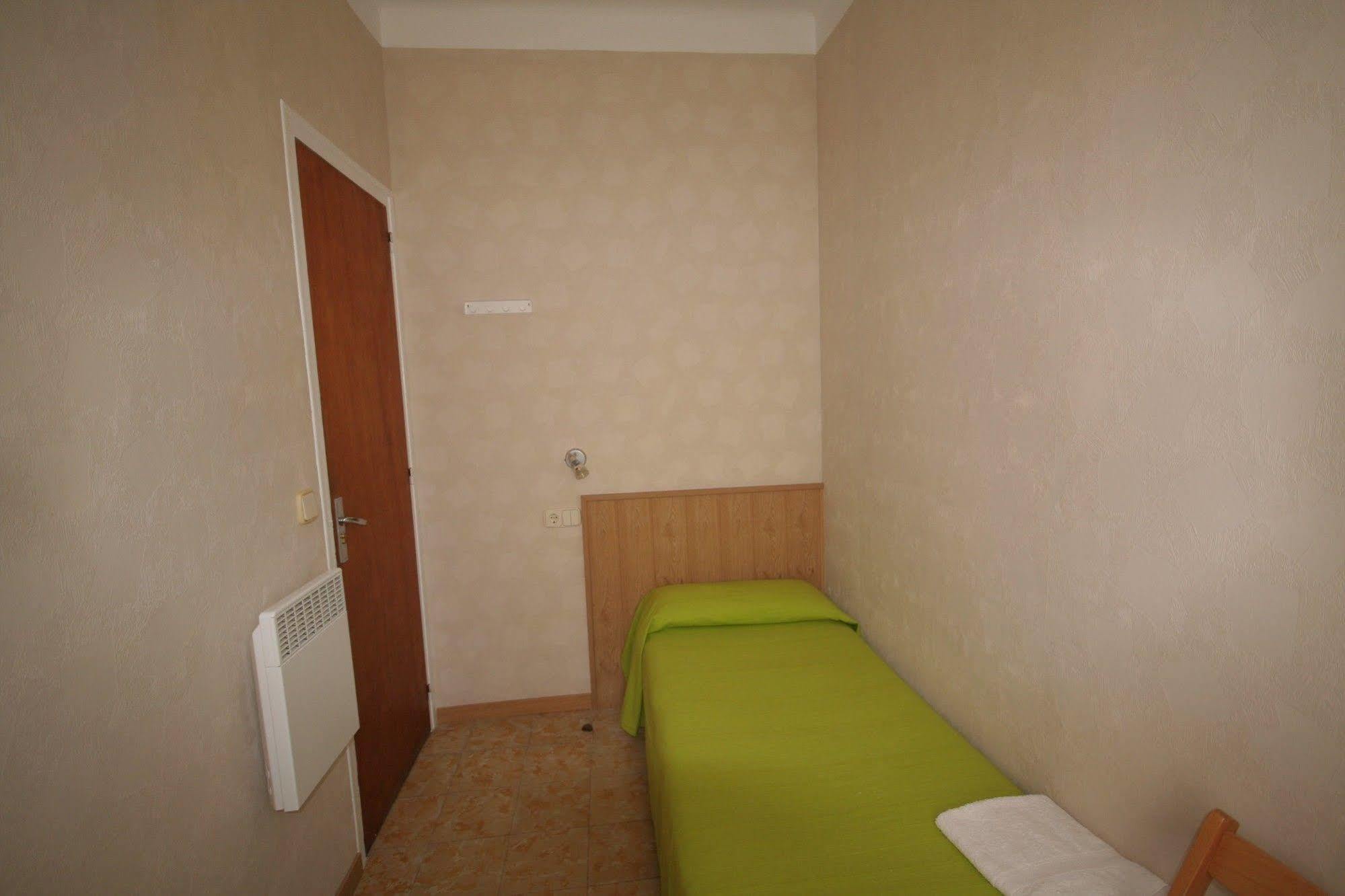Hostal Juventus ปอร์ตเบา ภายนอก รูปภาพ